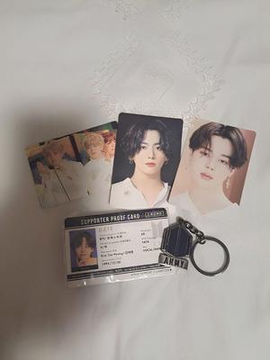 [Б/У] BTS! армейский брелок, V-профиль, карточка Qoos, карточка Чонгука Чимина