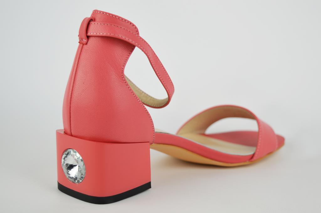 Босоножки на невысоком каблуке Lady Marcia 18733 36 Розовый кожа