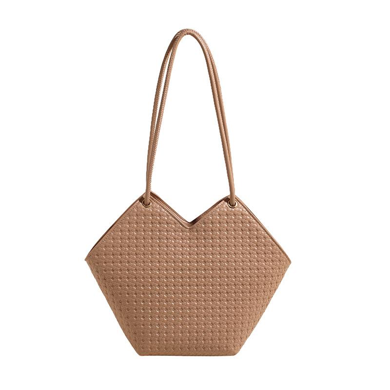 Премиальная сумка-тоут под мышкой женская корейская версия трендовая модная сумка на плечо 2025 лето новая плетеная женская сумка под мышкой