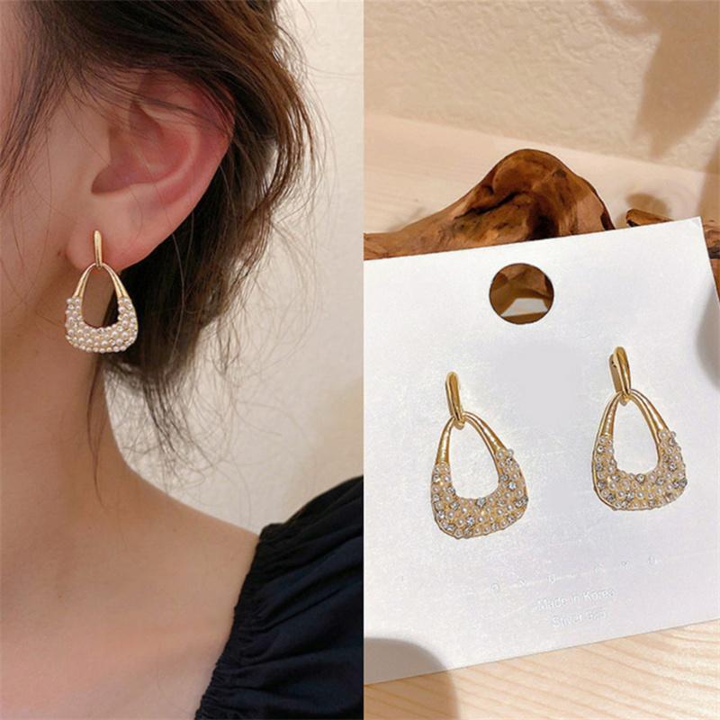 1 пара минималистичных жемчужных сережек для женщин, темпераментные серьги-гвоздики с цветком, украшения для вечеринки и свадьбы