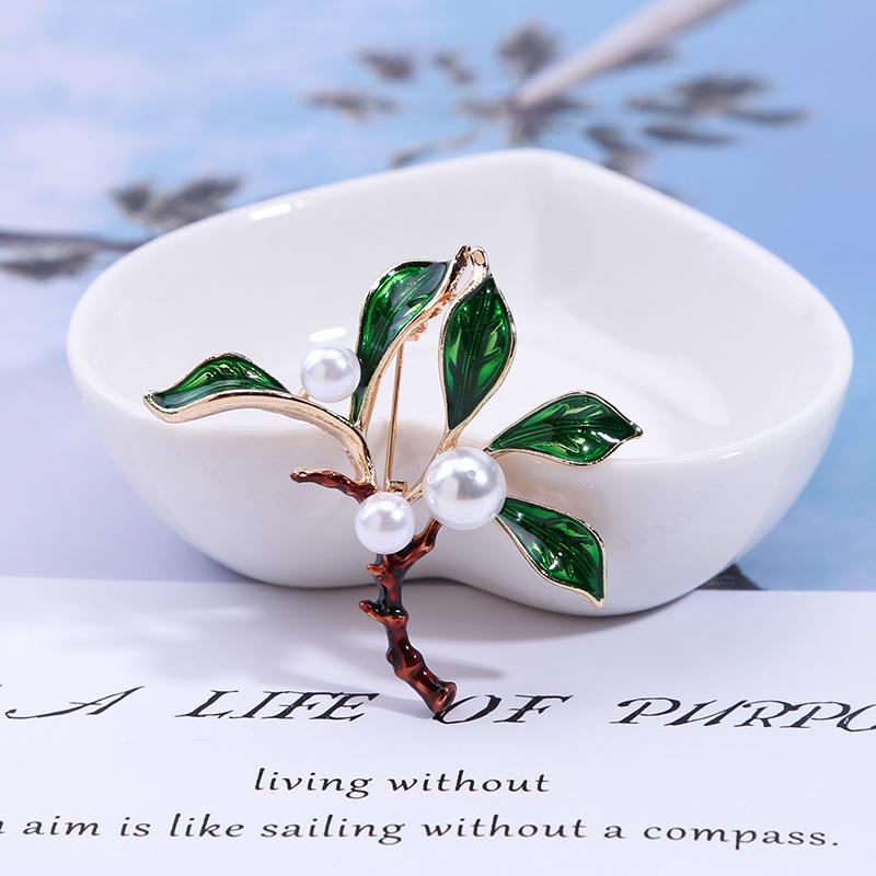 Новый модный дизайн, зеленая брошь с растением, ветка, жемчужная капля, масляная брошь, аксессуары для одежды, подарок на вечеринку, ювелирное изделие, брошь в виде ветки