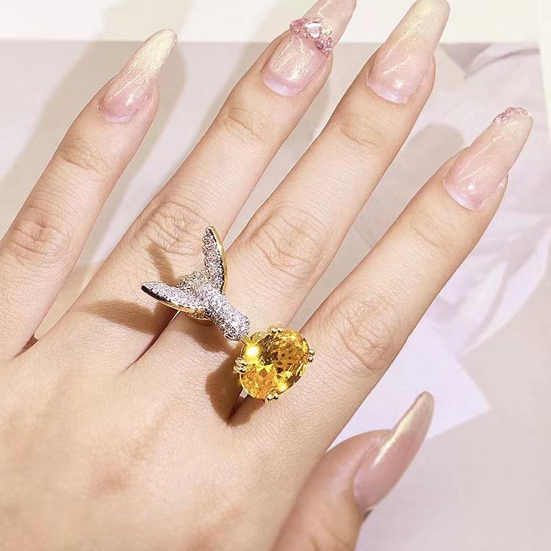 Рекомендует женское кольцо Haute Couture Design Colored Treasure, имитация кольца Santa Maria Sea Blue Treasure Hummingbird Ring