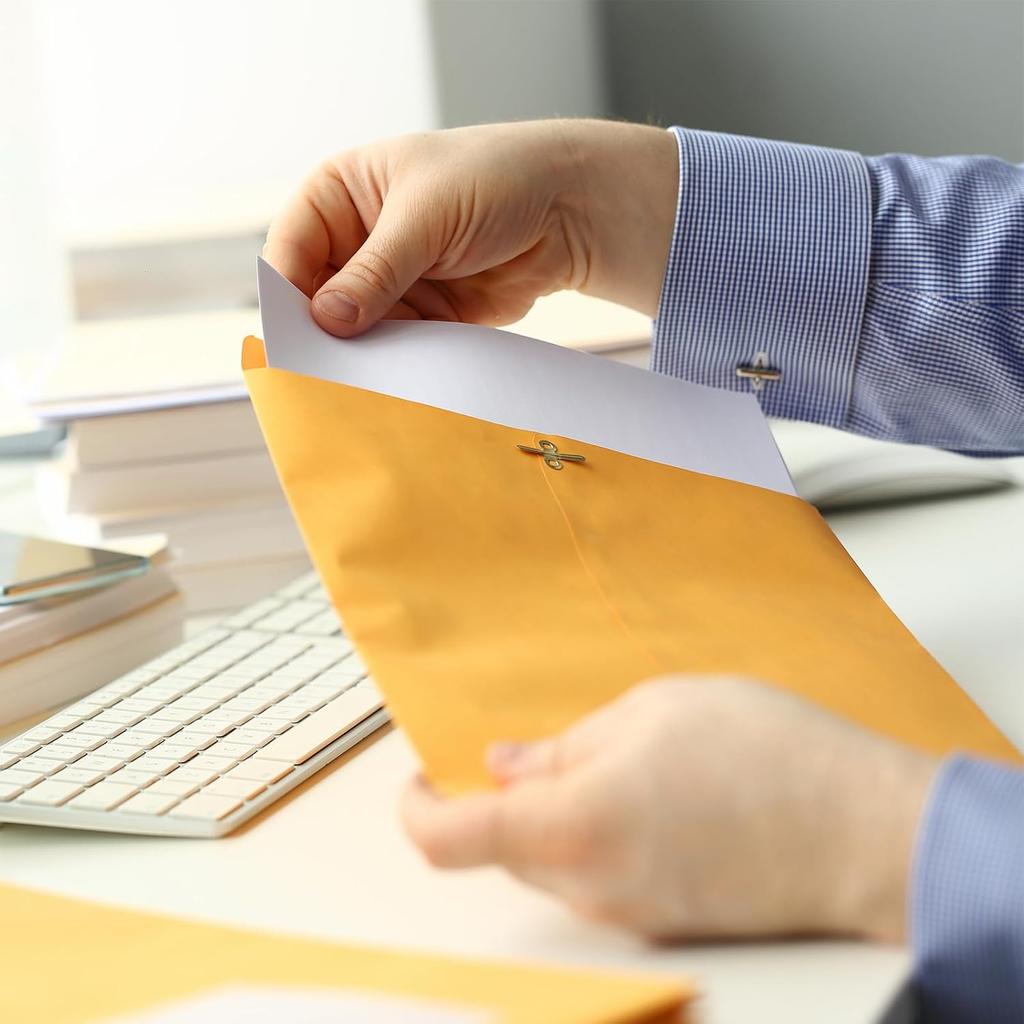 20 Pack 10x13 Inch Manilla Envelopes, Kraft Envelopes with Clasp Closure and Gummed Seal, 28lb Large Brown Mailing Envelopes for Office, School,