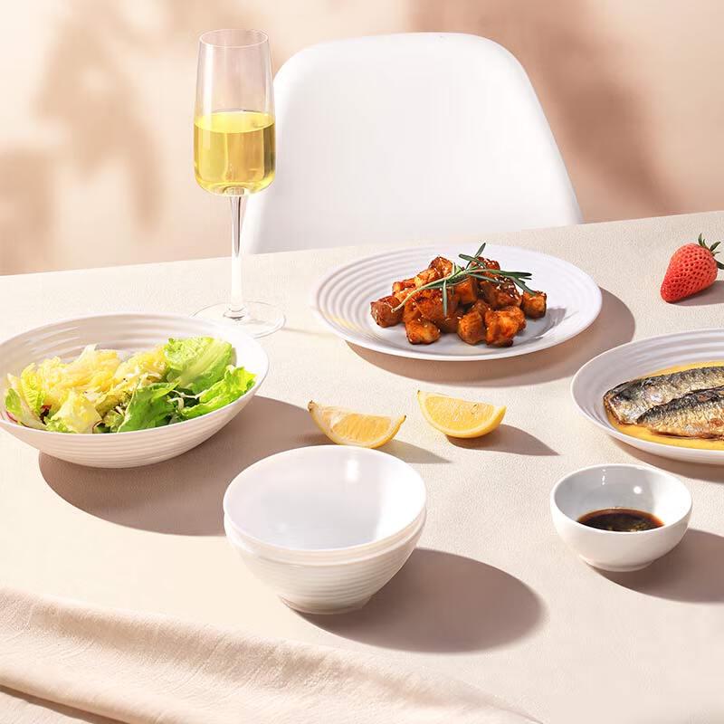 Luminarc Huairuina White Jade 8-Piece Dinnerware Set