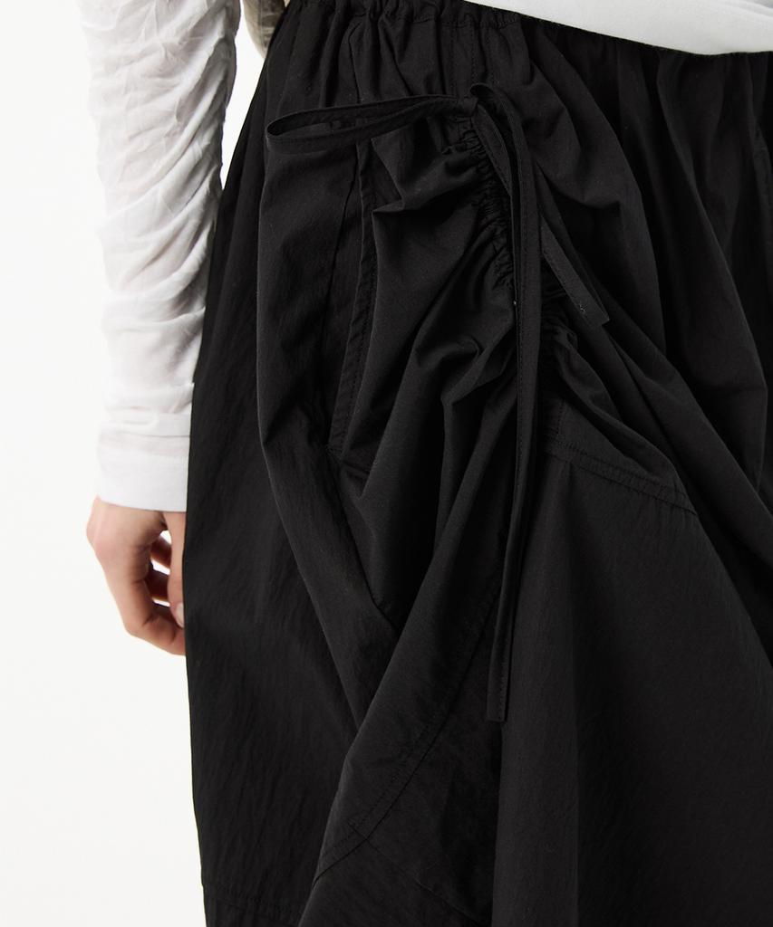 Mid And Row Unbalanced String Flare Skirt (Black)