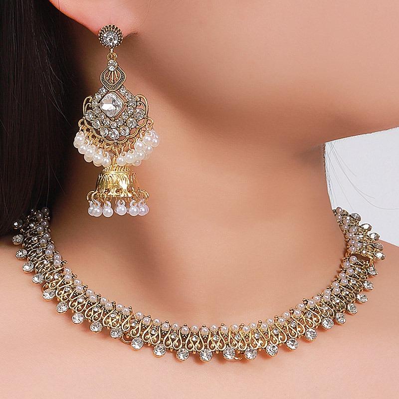 Vintage Sparkling Diamond Pearl Accessories Temperament Women's Necklace Earrings Jewelry Set