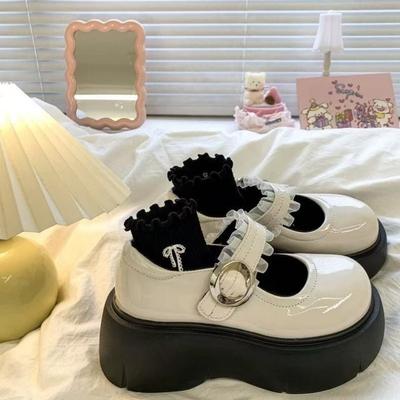 Женская обувь – Кроссовки