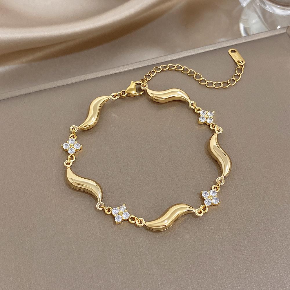 Fashion Gold Plated Stainless Steel Bracelet for Women Chic Wave Zircon Flower Wristband Bracelets Party Jewelry Gifts