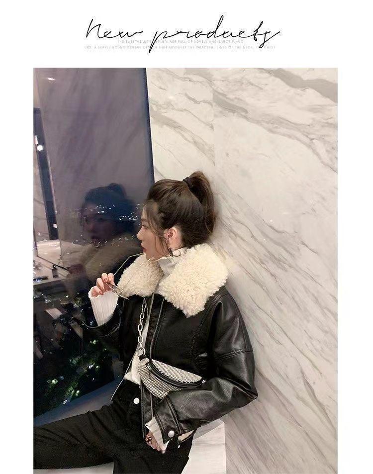 Женское ретро черное кожаное пальто с воротником из овчины - осенне-зимняя флисовая мотокуртка