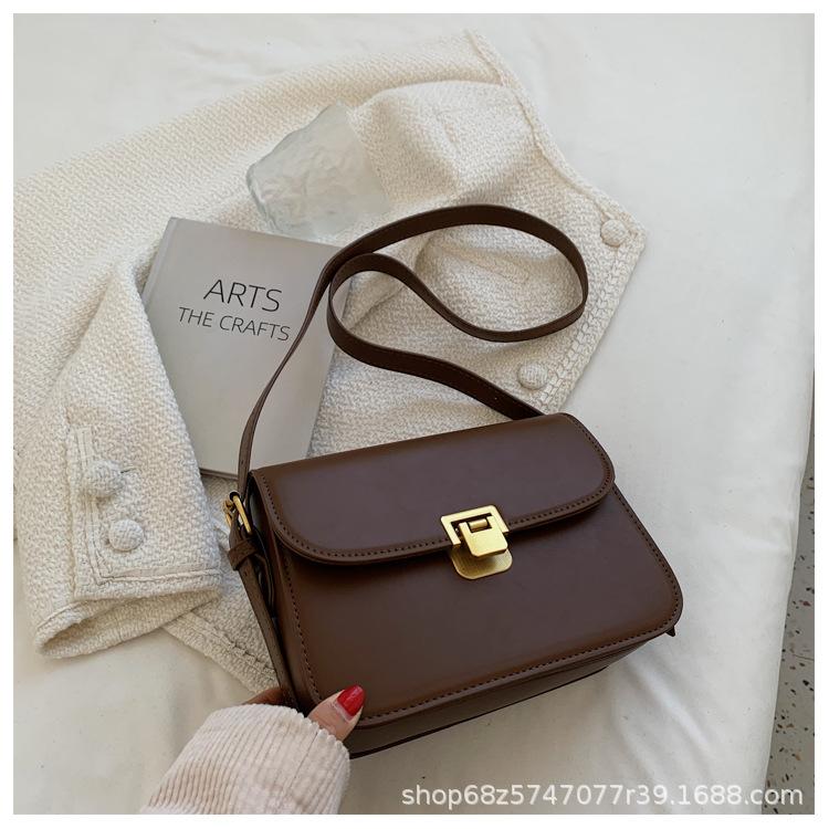 High-end tofu bag temperament women's bag 2025 new fashion commuter bag niche design crossbody bag small square bag