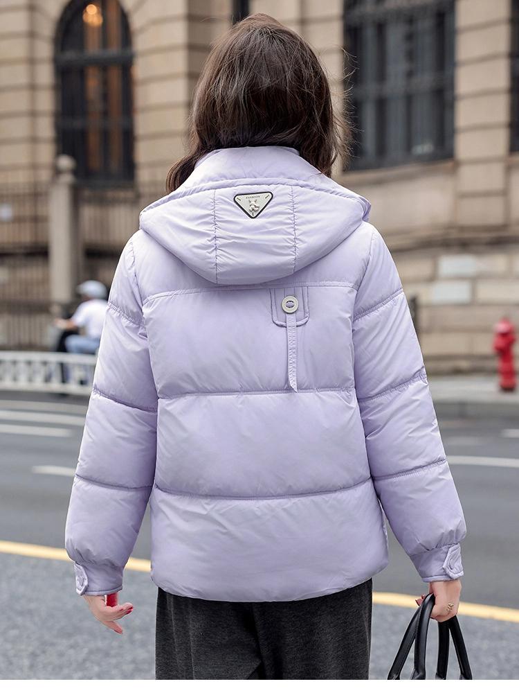 Женская короткая ветрозащитная теплая зимняя куртка с капюшоном и рукавами реглан