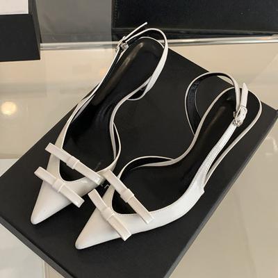 Liyke Белые туфли-лодочки с бантом на шпильке с открытой пяткой Женские туфли с острым носком из лакированной кожи на высоком каблуке Туфли для выпускного вечера Босоножки с пряжкой сзади