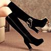 Металлическая пряжка на щиколотке Металлическая цепочка Матовая флокированная женская эластичная обувь Платформа Очень высокий толстый каблук Молния Сапоги до колена