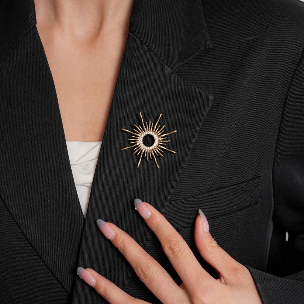 Corsage Ornament Long Hollow Sun Pin Banquet Metal Glossy Brooch Zircon Sun Brooch  Western Clothes