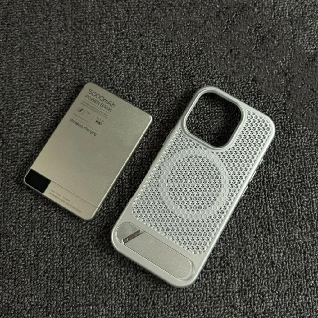 Honeycomb Ventilated PC Case with Invisible Kickstand for iPhone 18, 17, 16