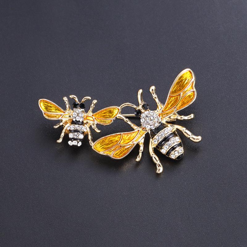 Брошь в виде пчелы с каплями масла в новом стиле - милая булавка в виде животного для воротников и аксессуаров одежды