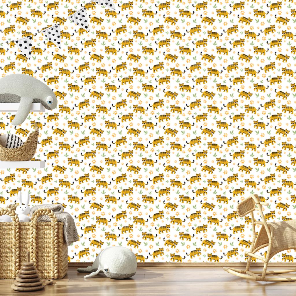 Tigers Wallpaper White, Cream and Gold for Living Room and Bedroom 50x1000