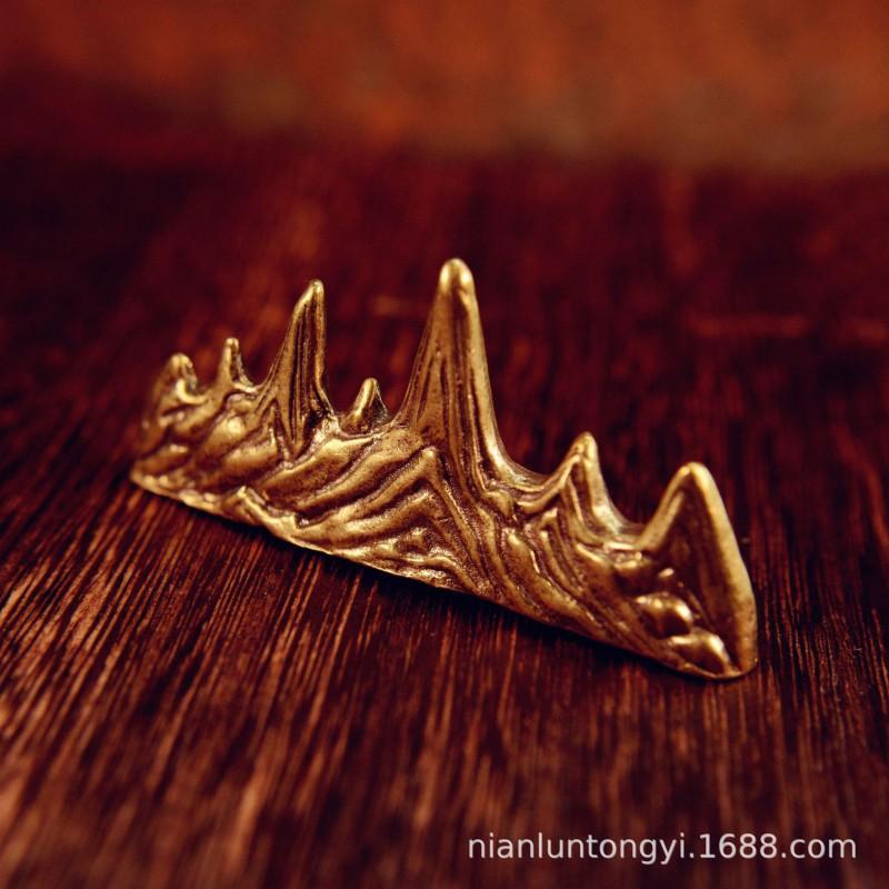 Brass Mountain-Shaped Pen Rest Desktop Organizer Decorative Paperweight Handcrafted Bronze Sculpture Study Office