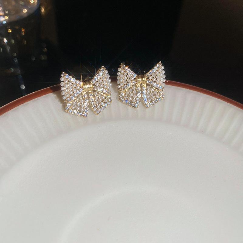 Zircon Bow Artificial Pearl Stud Earrings Exquisite Fashion Earrings Light Luxury Premium Versatile Earrings