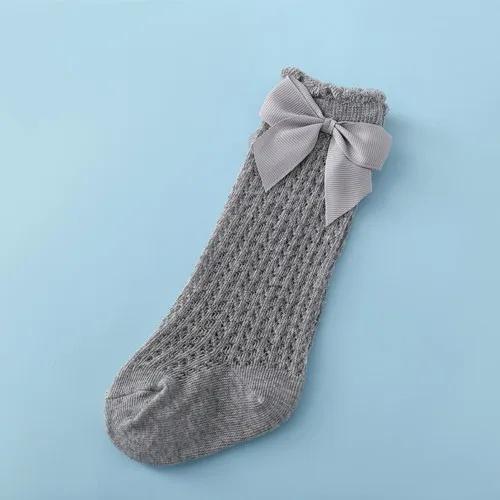 Летние носки для маленьких девочек от 0 до 24 месяцев, мягкие хлопковые эластичные однотонные сетчатые носки для новорожденных с большими бантами, длинные носки до колена для маленьких девочек