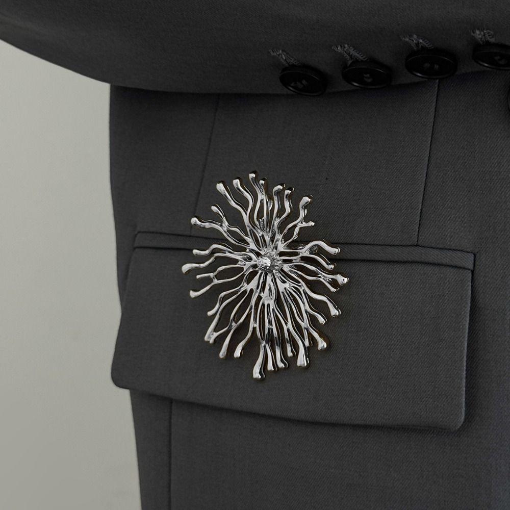 Irregular Sun Goddess Brooch Gold Color Lapel Pin Waist Cinching Fixed Pin Banquet Party