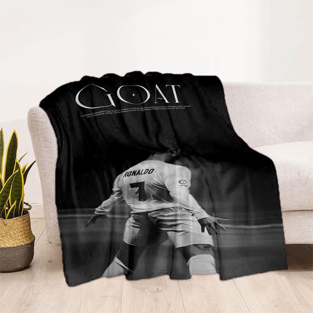 Ronaldo's Juventus Football Player Leap Blanket Comfortable Perfect for Bedding Seaside Picnics for All Seasons Stylish Decor
