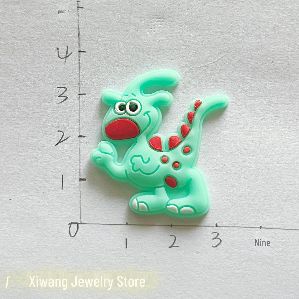 Аксессуары для динозавров из мультфильмов своими руками: Подвески для обуви, чехлы для телефонов и магниты