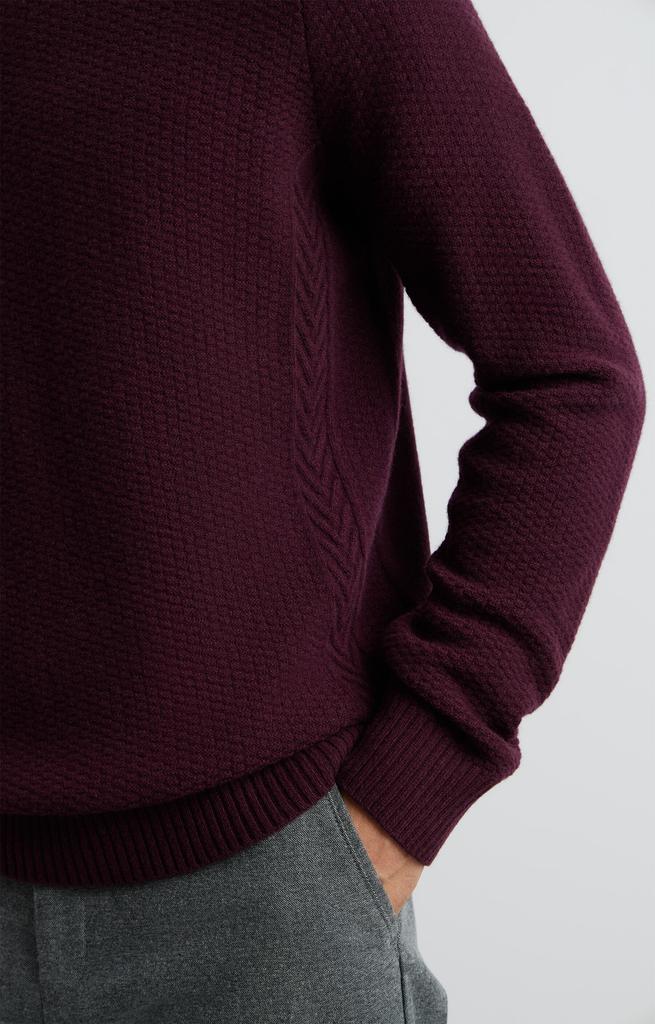 Micro-Patterned Round Neck Sweater M