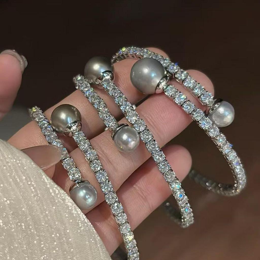 Tahiti Pearl & Zirconia Bracelet, Versatile Korean Design, Perfect Friendship Gift for Women.