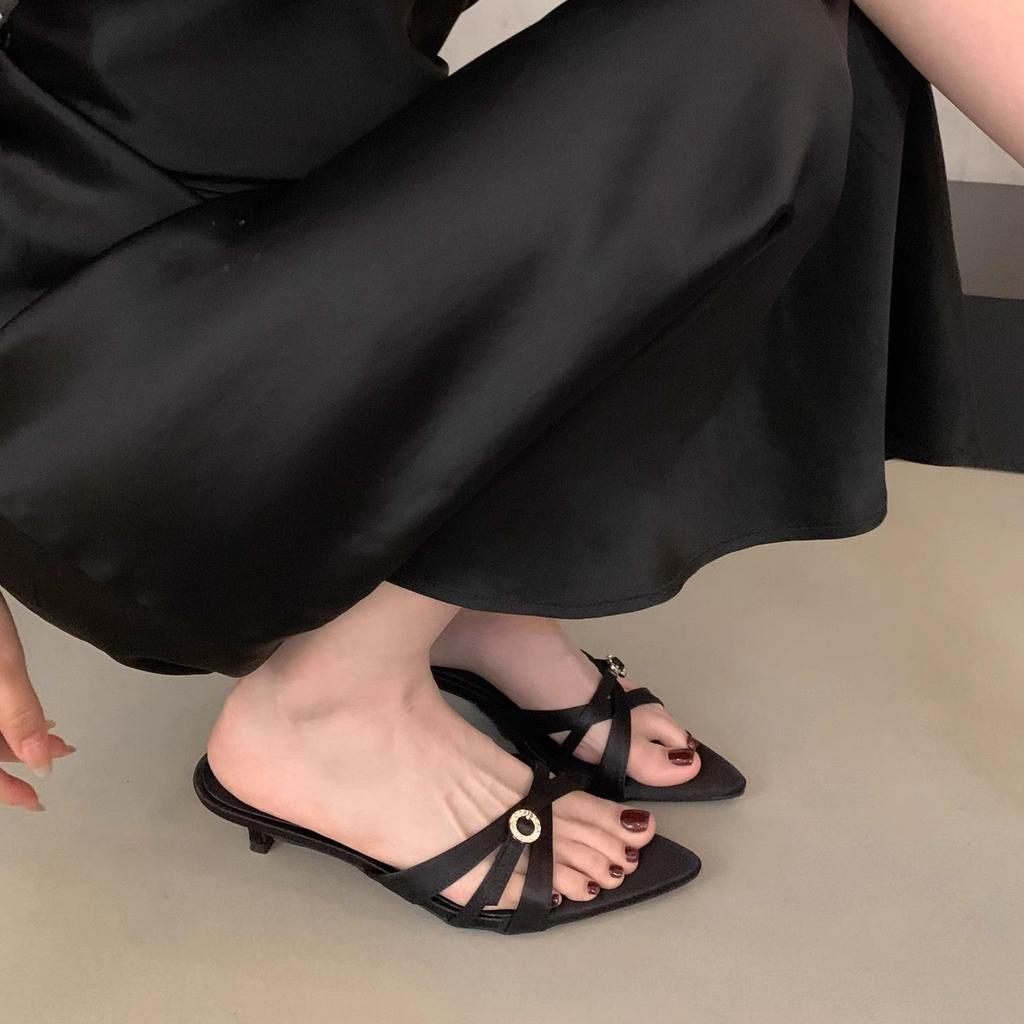 Модная обувь Остроносые женские тапочки Женские каблуки Большой размер Высокие шлепанцы Обувь Женская 2025 Тапочки большого размера Каблуки Остроносые Высокие