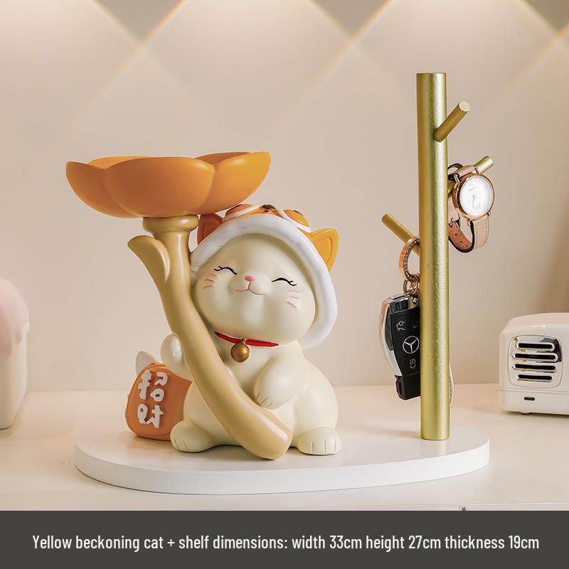 Lucky Cat Resin Craft Key Holder for Home Decor & Children's Room Storage