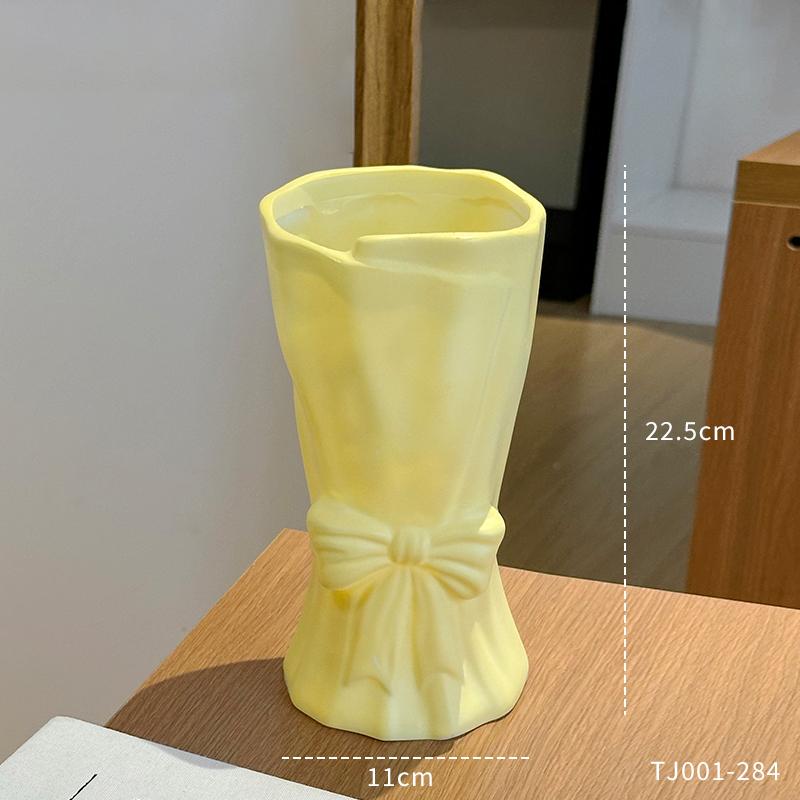French Niche Creative Vase Living Room Hand-Held Bow Bouquet Dried Flower Arrangement High-End Decorative Ornament