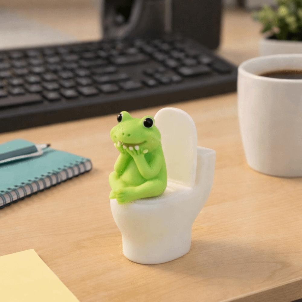 Cartoon Pig Desktop Ornaments PVC Toilet Frog Ornaments Wall Decor Toilet Pig Decoration Gag Gift