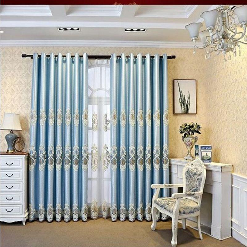 Плотные шторы в оригинальном дизайне