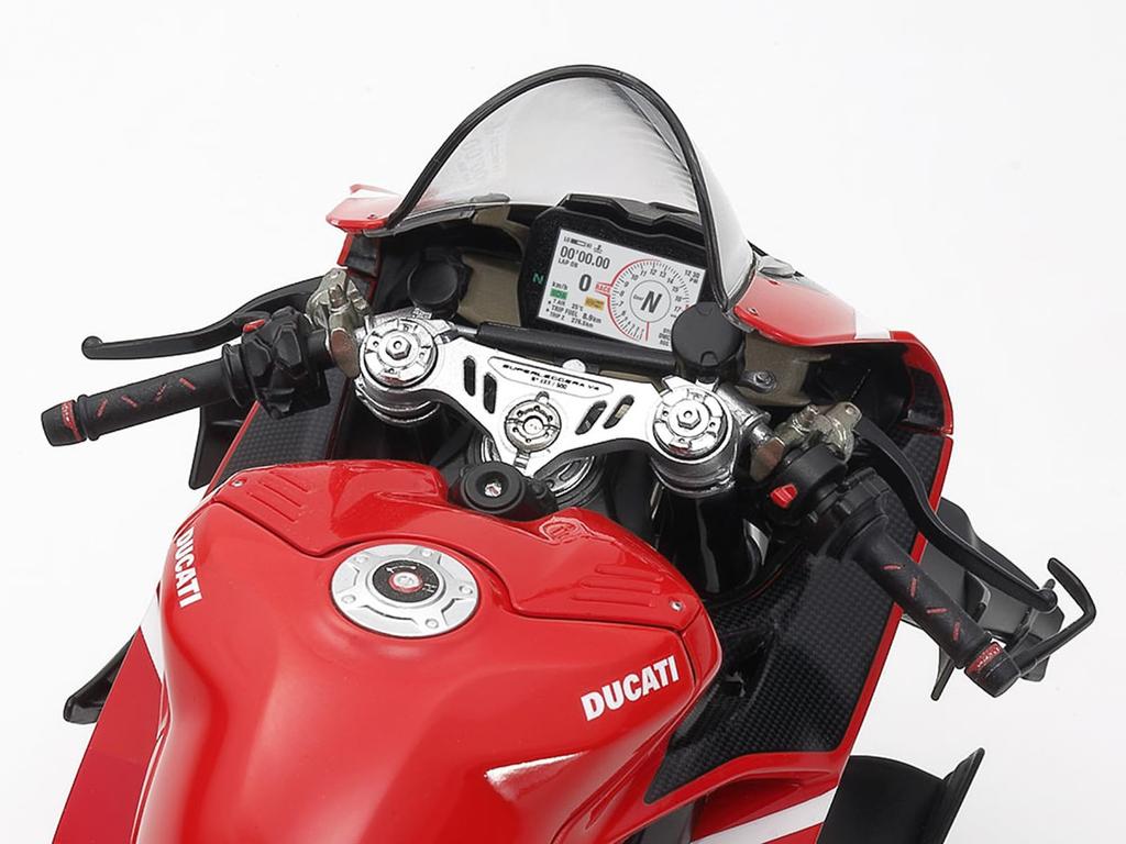 Tamiya 1/12 Motorcycle Series No. 143 Ducati Superleggera V4 with Racing Kit Plastic Model Kit 14143 (Motorcycle)