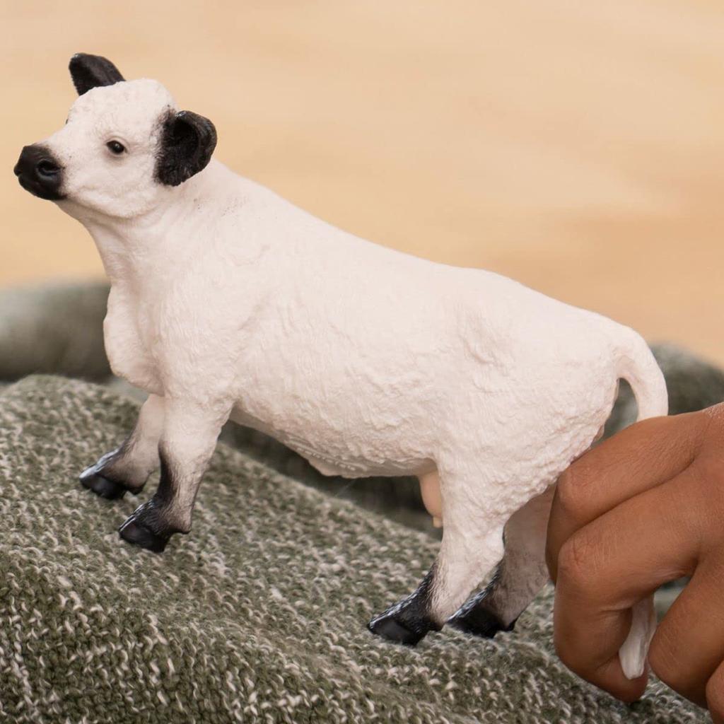 Schleich Ферма Крупный рогатый скот Галловейской породы 13960 (женский пол)