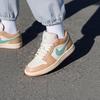Jordan Женские низкие кроссовки AJ1 DC0774-130