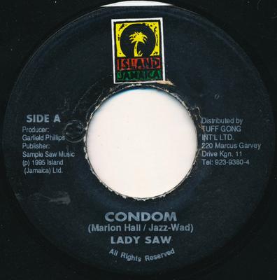 7-дюймовая пластинка LADY SAW - Condom NONE Island Jamaica 1995 Ямайка Регги, Ска и Даб Б/У