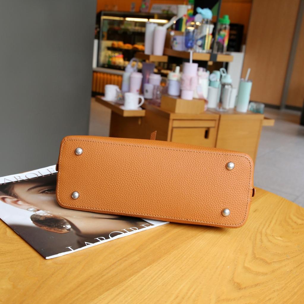 Кожаная женская сумка, весенняя универсальная сумка через плечо, стиль класса люкс, женская сумка для поездок на работу, маленькая квадратная сумка