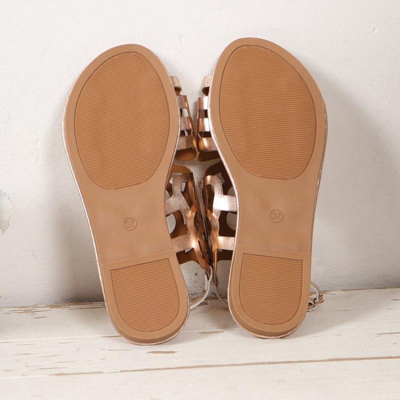 Летние новые плоские сандалии с бабочкой и отверстием для пальцев женские одно слово клип носок уличные пляжные женские классные тапочки