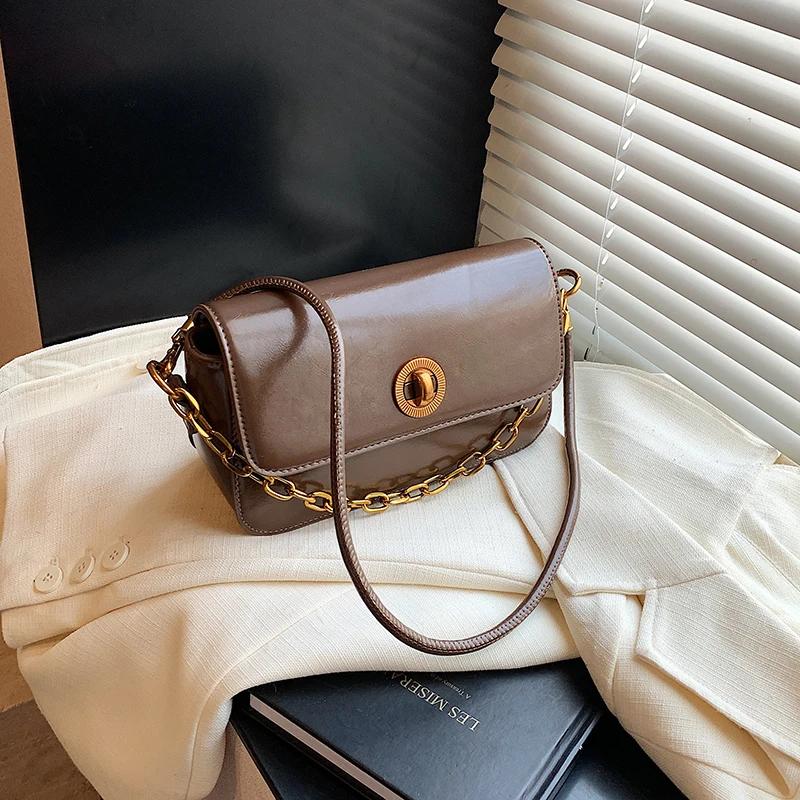 2025 Spring Hot Style Glossy PU Square Shoulder Bags Solid Hasp Chains Popularity Retro Classic Style Crossbody Bags for Women