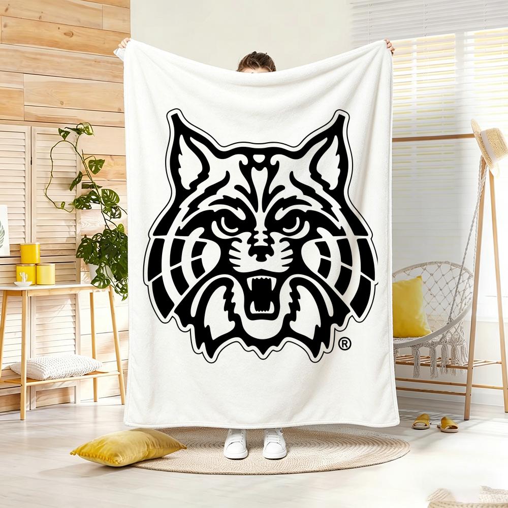 Cute Anime Wildcat Kitten Throw Lightweight g Flannel Blanket Soft Skinfriendly for Summer Cooling