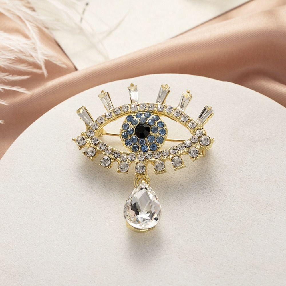 Decoration Luxury Badge Pin Crystal Pendant Rhinestone Eye Brooches Mini Banquet Clothes Pin  Party