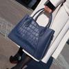 New Crocodile Pattern Large Capacity Women's Handbag with High Quality Spliced Cowhide Commuter Bag