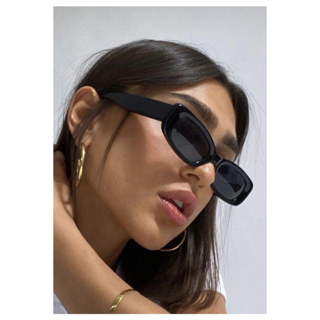 Винтажные черные солнцезащитные очки в массивной оправе