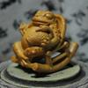 Ручная Резьба Жабы и Лебедя Качающееся Кресло Украшение - Деревянная Скульптура 'Мечта Сбывается'