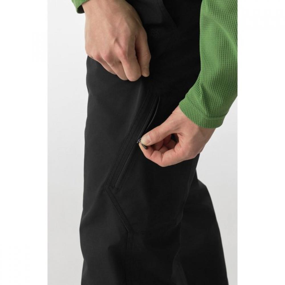 Kolon Sport Men S Regular Fit Diagonal Cargo pantS tlpnS25441blk