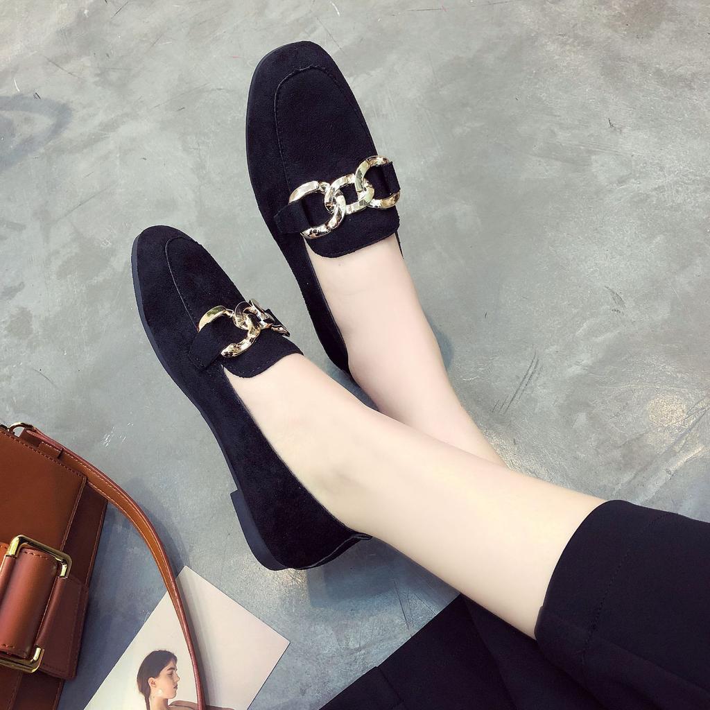 2024 Spring Fashion Solid Color Shallow Mouth Flat Shoes for Women Metal Decoration Slip-on Loafers for Women Flat Large Size
