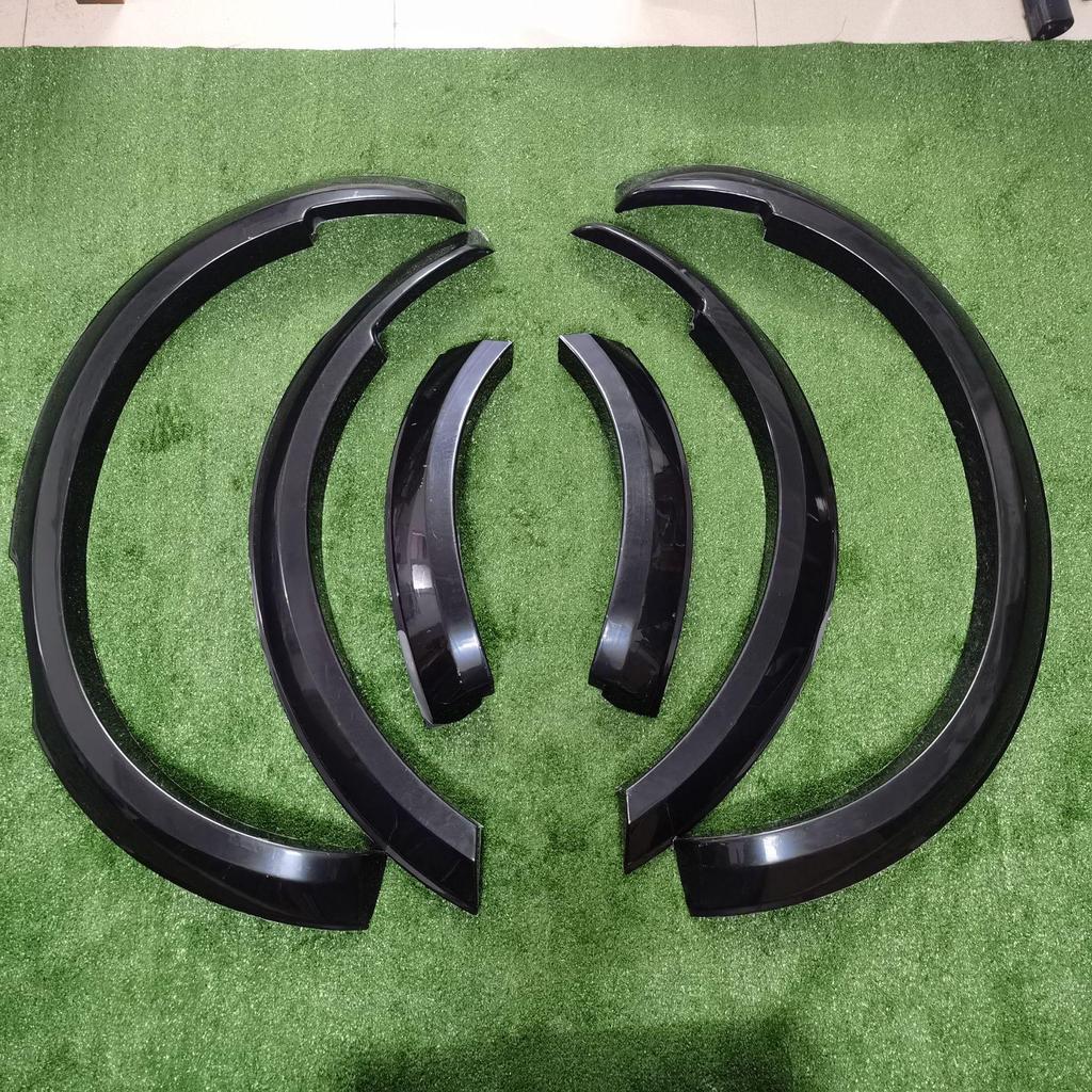 Nissan Navara NP300 Wheel Arch Anti-Collision Rub Guard for 2015+ Models