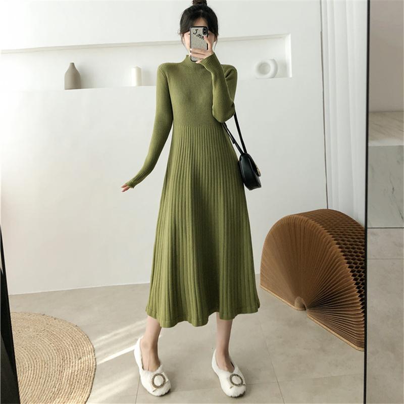 Элегантное теплое женское платье-свитер трапециевидной формы с воротником-полуводолазкой с длинным рукавом и тонкой талией, женские трикотажные платья до середины икры, осенние платья